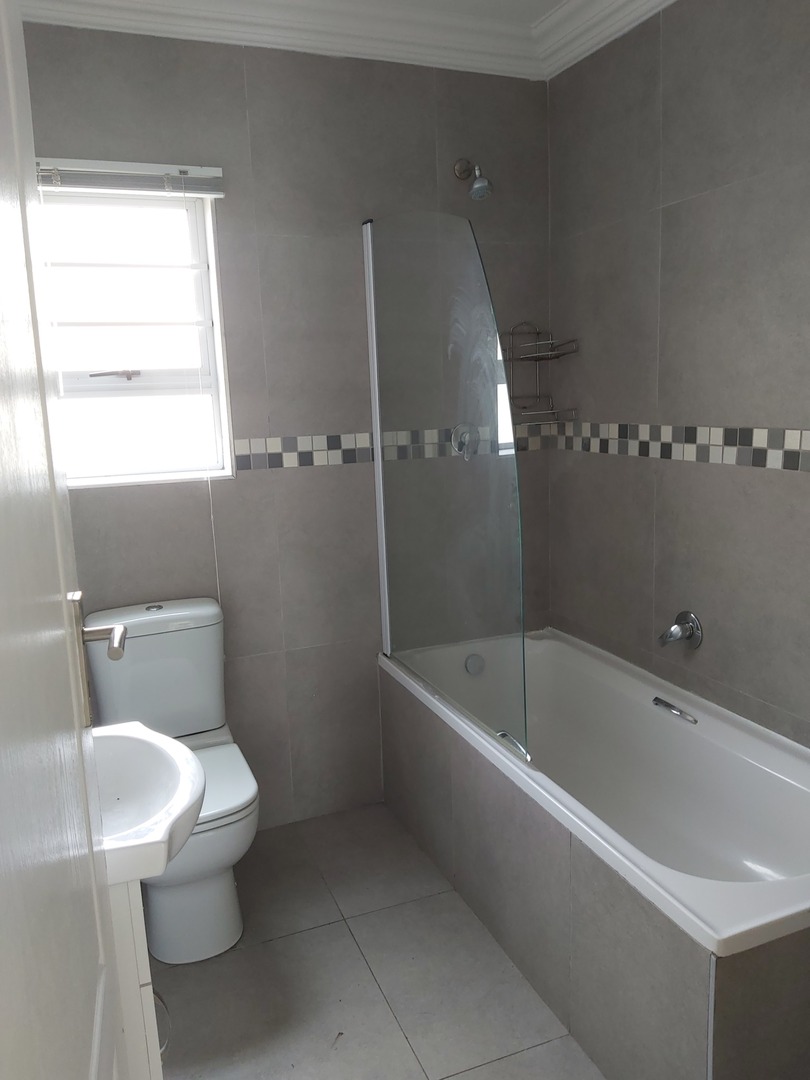 3 Bedroom Property for Sale in Cambridge West Eastern Cape